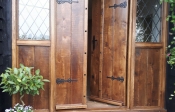 3.A double barded pair of doors
