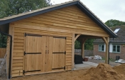 Helmsley garage door set