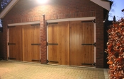 Hunter garage door set