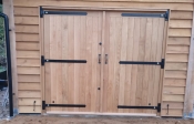 Helmsley garage door set